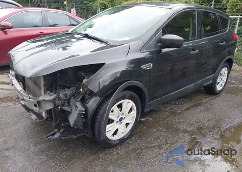 2015 Ford Escape S из США, поврежденный, VIN 1FMCU0F77FUB16010